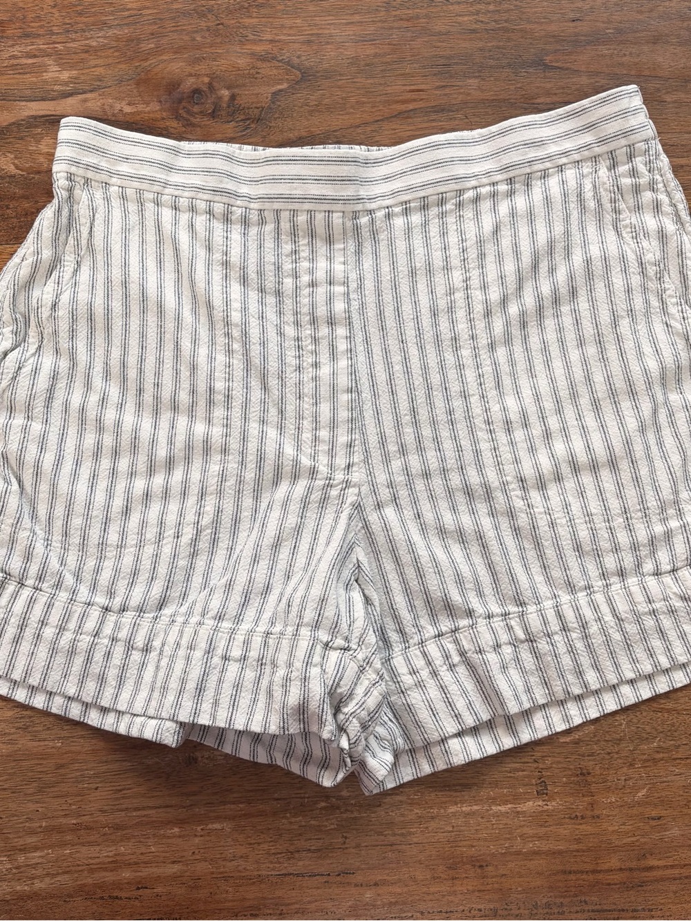 Banana Republic High Rise Linen-Blend Striped Shorts - White/Blue